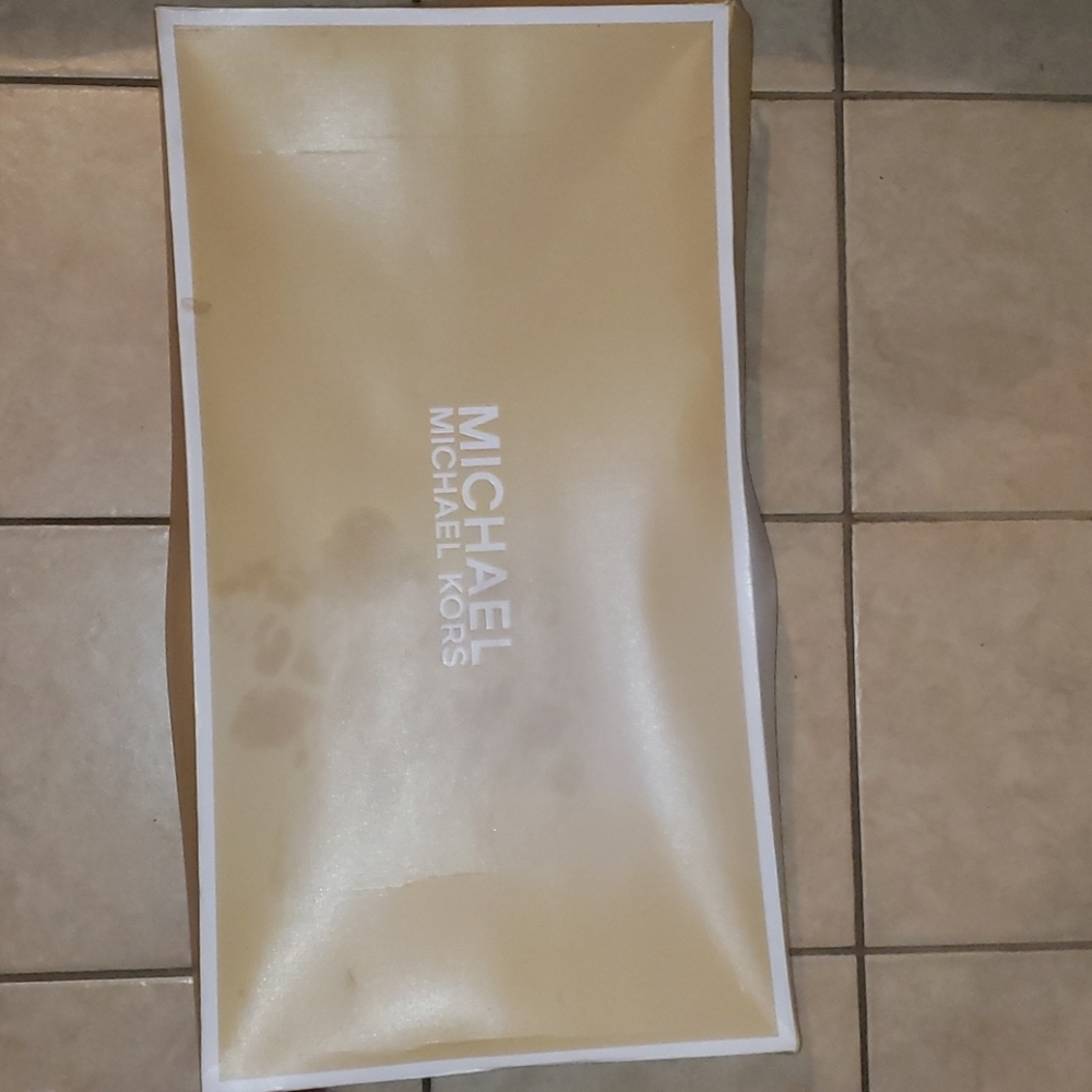 Michael Kors Boots *BRAND NEW WITH BOX* - Picture 5 of 5